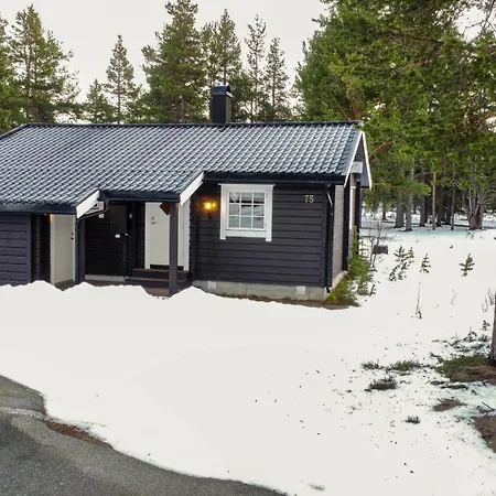 Дом отдыха Midgard - Pre-heated With Ready Beds At